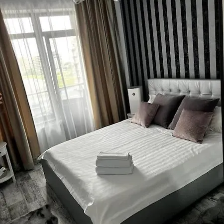 Apartment Romeo's Beachfront By Loft, Opera And White Tower Mamaia