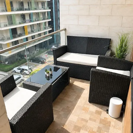 Romeo's Beachfront By Loft, Opera And White Tower Apartment *